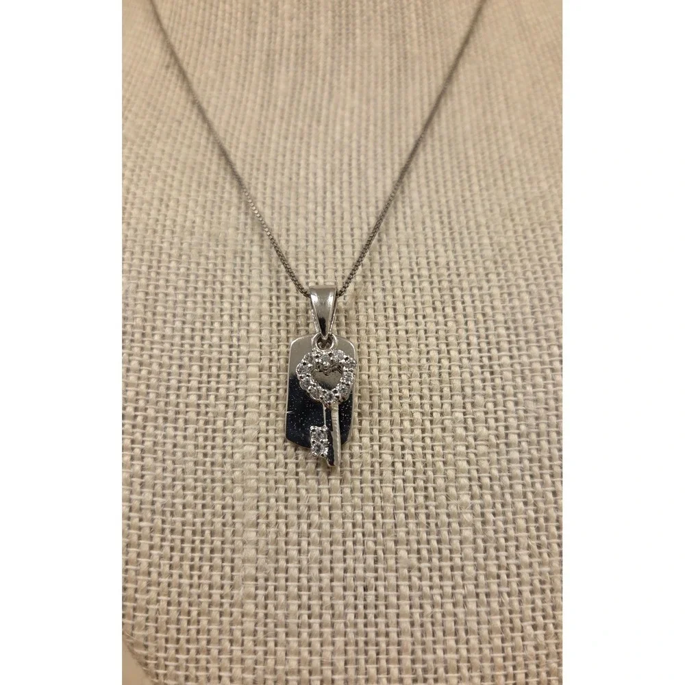 Sterling Silver Skeleton Key & Unengraved Pendant & 18